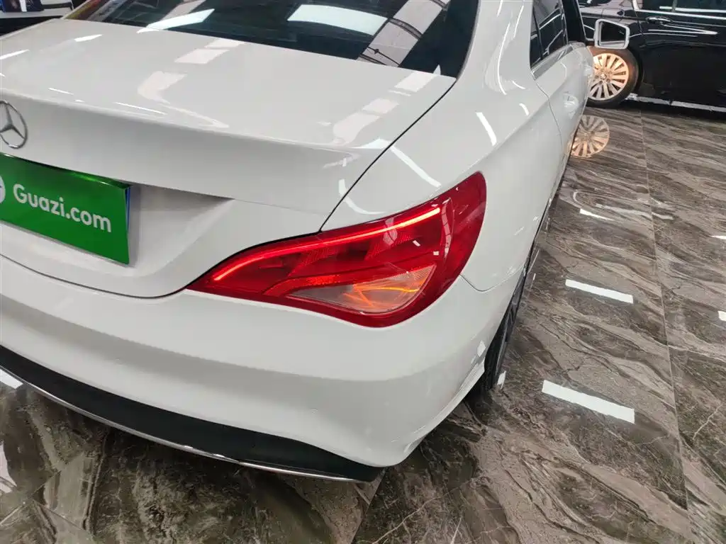 Mercedes-Benz CLA (Import) 2018 CLA 200 Dynamic Edition фото 8