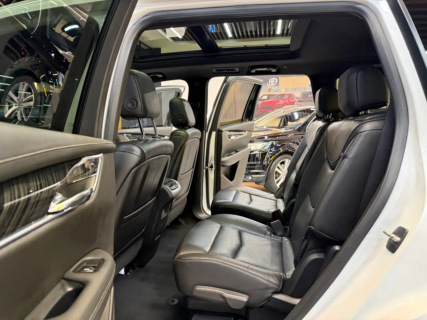 Cadillac XT6 2020 28T 6-Seater 4WD Luxury Model фото 8