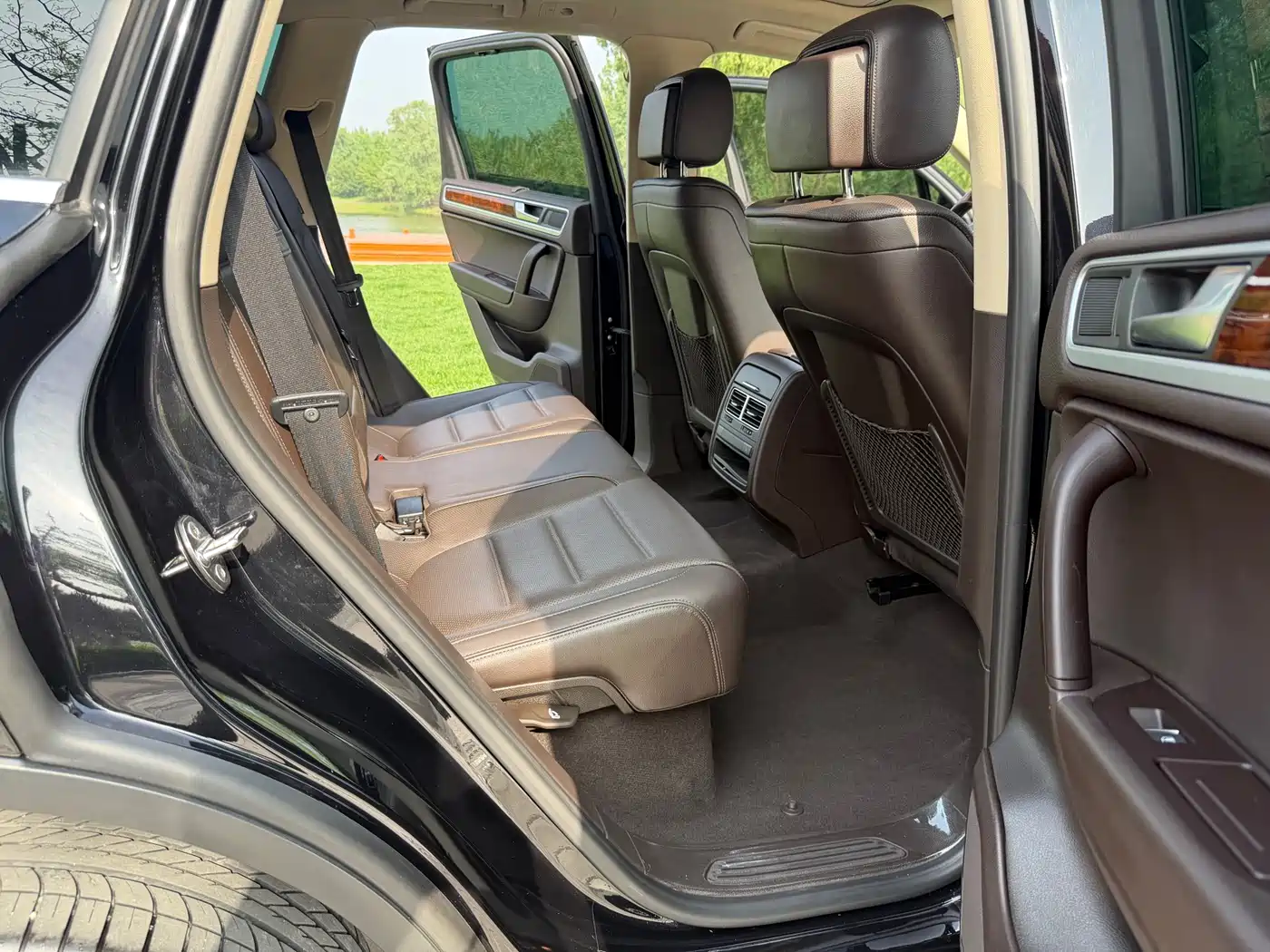 Volkswagen Touareg 2011 3.0TSI Premium фото 11
