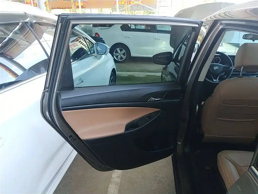 Buick GL6 2021 323T Mild Hybrid Connected Luxury фото 29