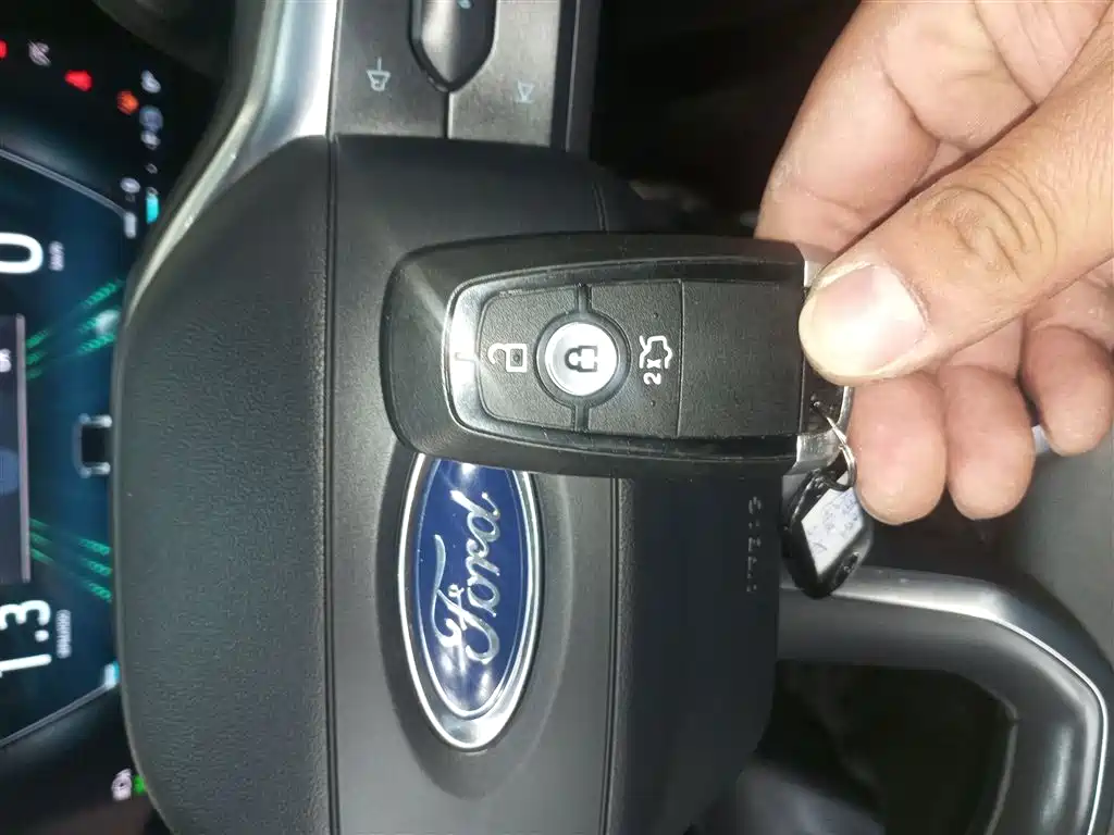 FORD MONDEO