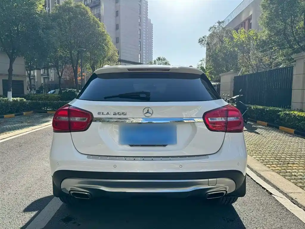Mercedes-Benz GLA 2015 GLA 200 Fashion фото 16