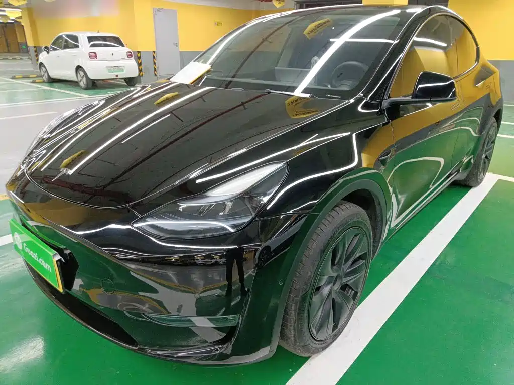 Tesla Model Y 2023 Long Range All-Wheel Drive Edition