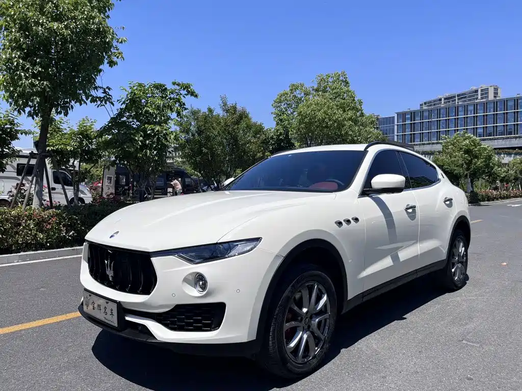 Maserati Levante 2022 2021 3.0T Standard Edition