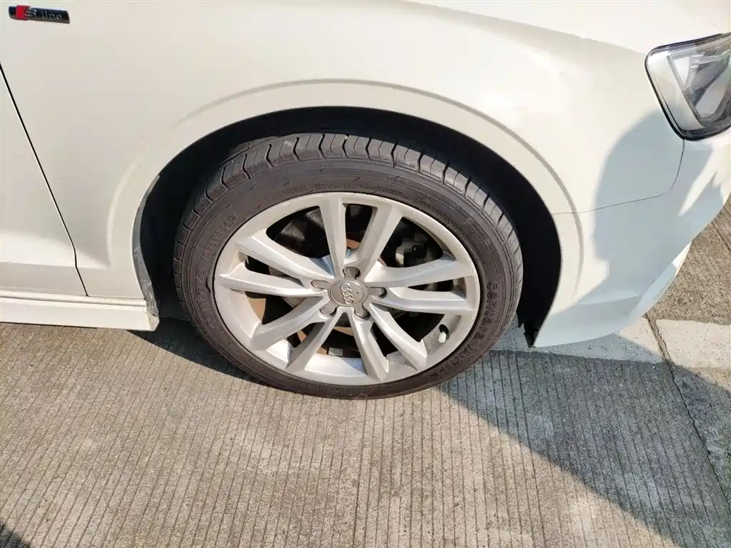 Audi A3 (Import) 2014 Limousine 40 TFSI S line Comfort фото 31