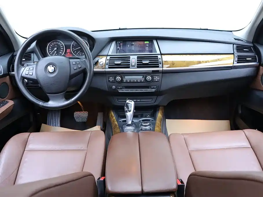 BMW X5 (Import) 2013 xDrive35i Leading фото 23