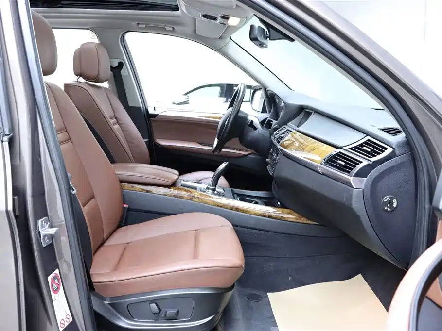 BMW X5 (Import) 2013 xDrive35i Leading фото 18