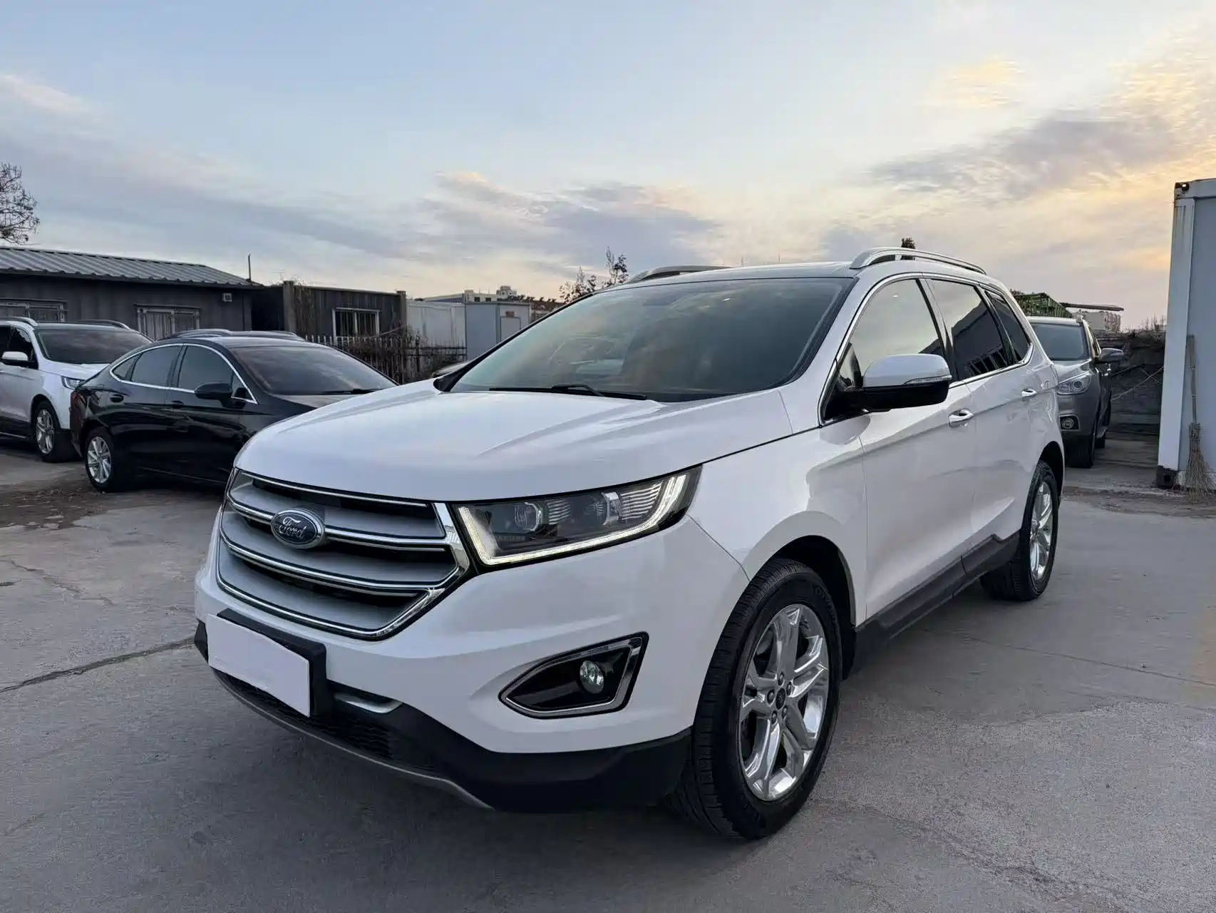 Фото 1 - Ford Edge