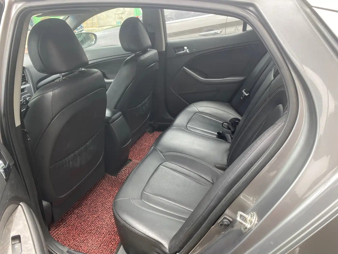 Фото 7 - Kia K5