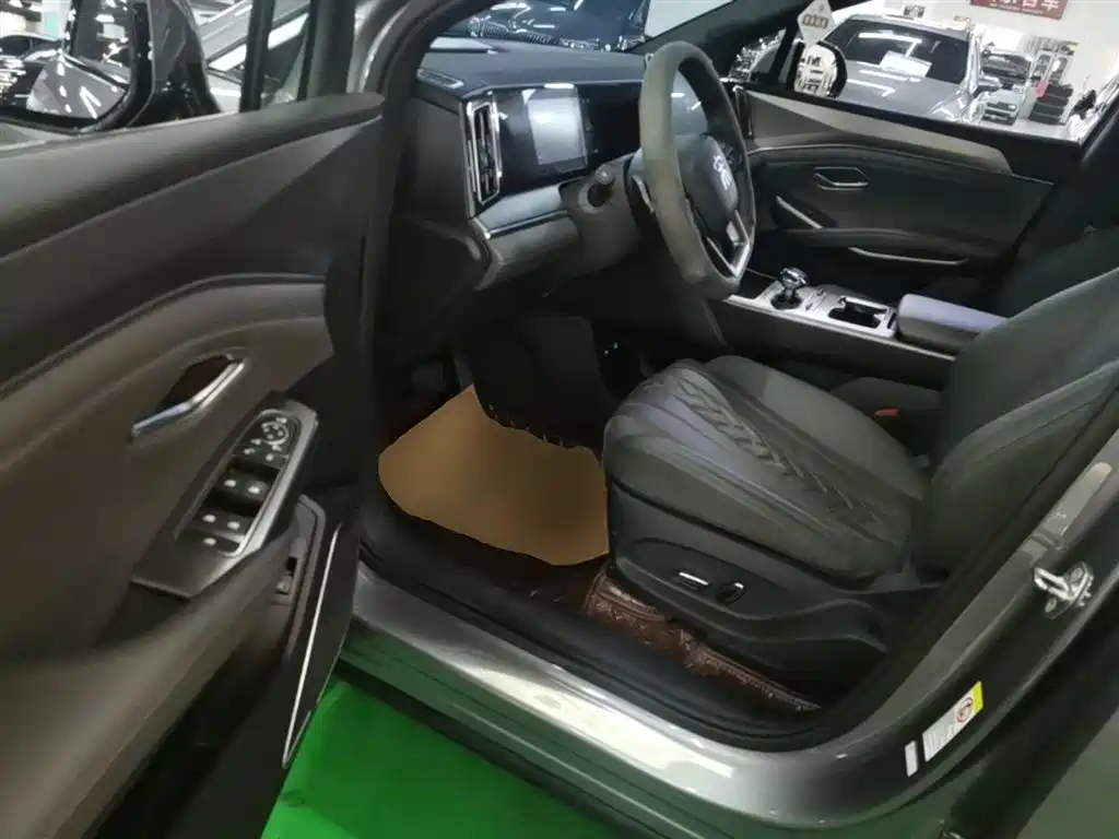 BYD Song L DM-i 2025 Smart Drive Edition 112km Surpassing фото 16