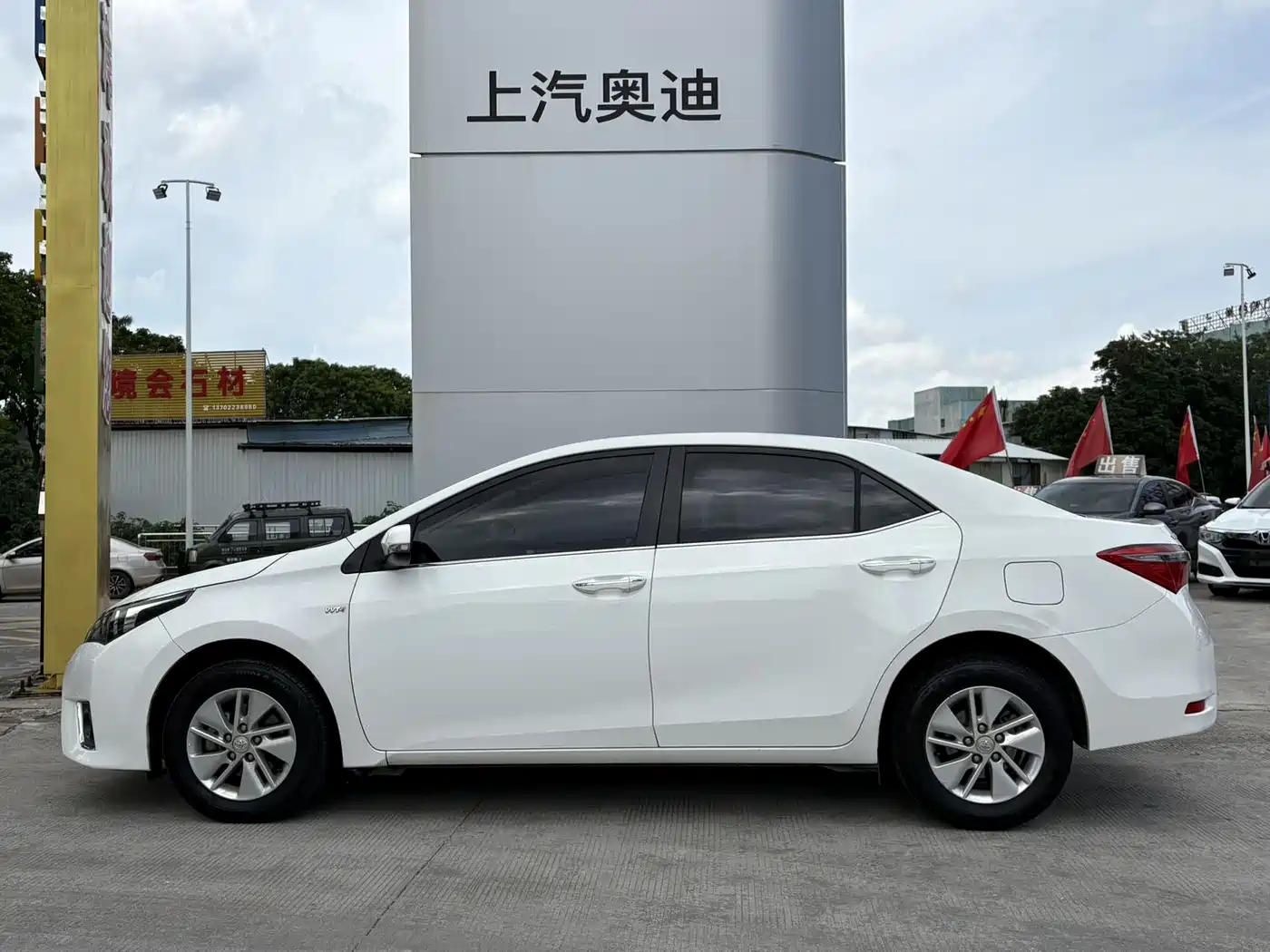 Toyota Corolla 2017 Facelift 1.6L S-CVT GL фото 9