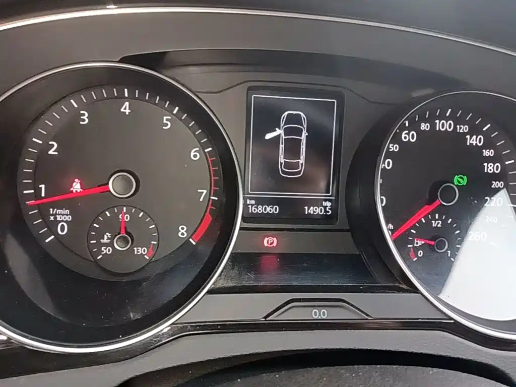 Volkswagen Magotan 2019 330TSI DSG Luxury China V фото 12