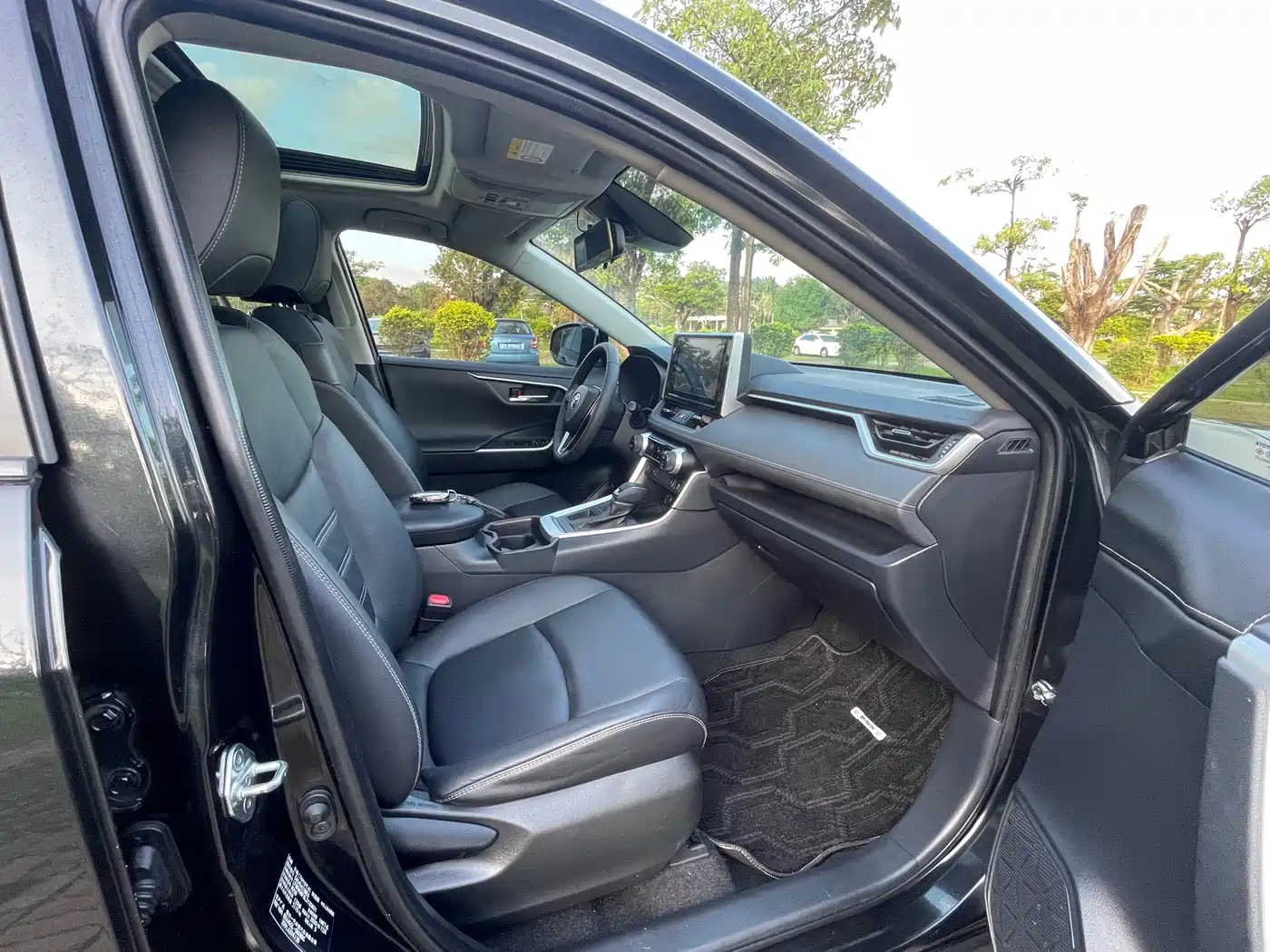 Toyota RAV4 Rongfang 2020 2.0L CVT 2WD Fashion PLUS фото 5