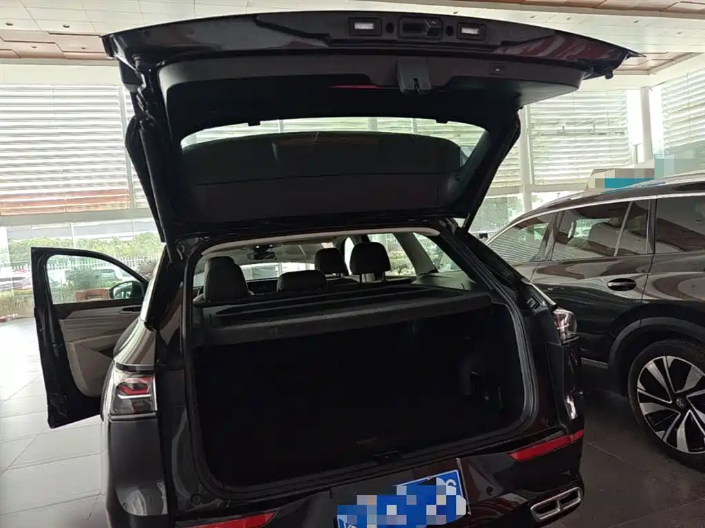 Volkswagen Talagon 2024 380TSI 4WD R-Line Touring фото 16
