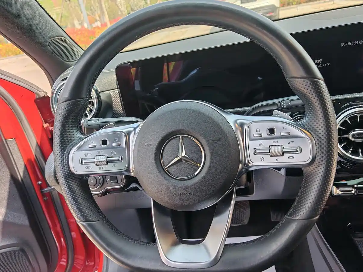 Mercedes-Benz A-Class 2020 A 200 L Sport Sedan фото 16
