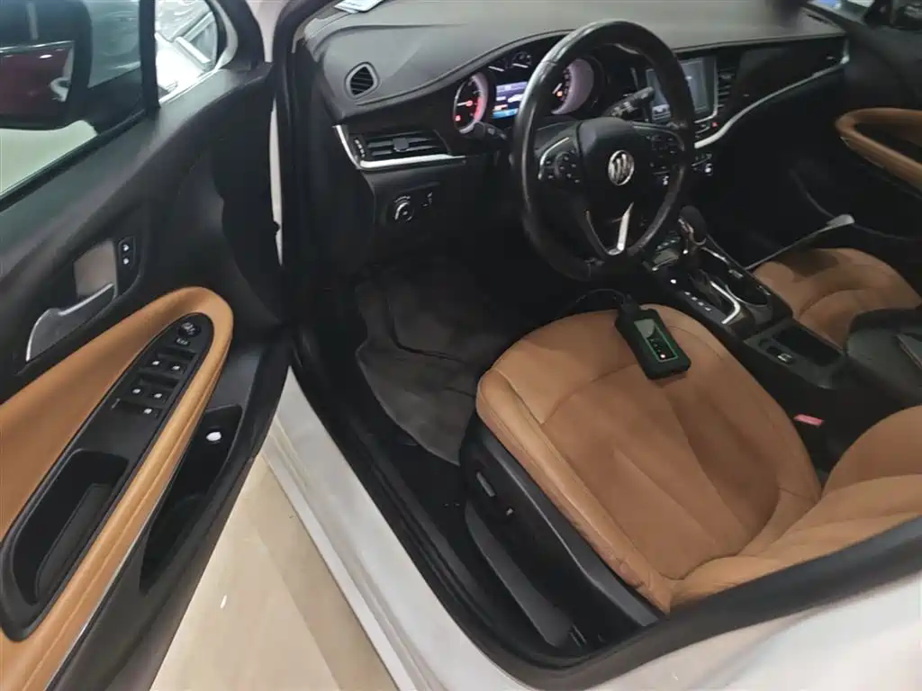Buick Verano 2017 Sedan 20T DCT Flagship фото 16