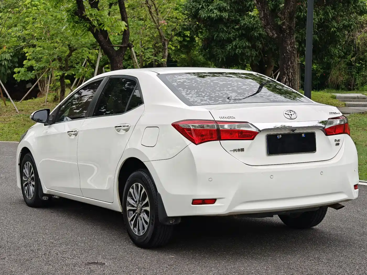 Toyota Corolla 2017 Facelift 1.2T S-CVT GL фото 8