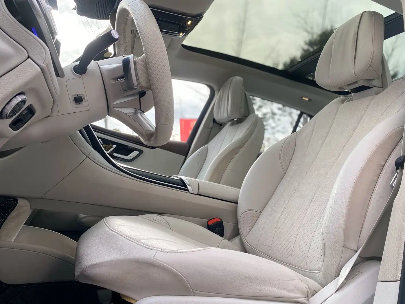 MERCEDES-BENZ EQE SUV