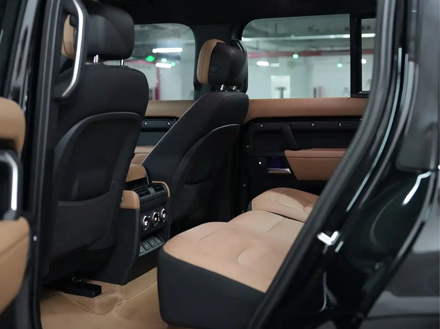 Фото 22 - Land Rover Defender