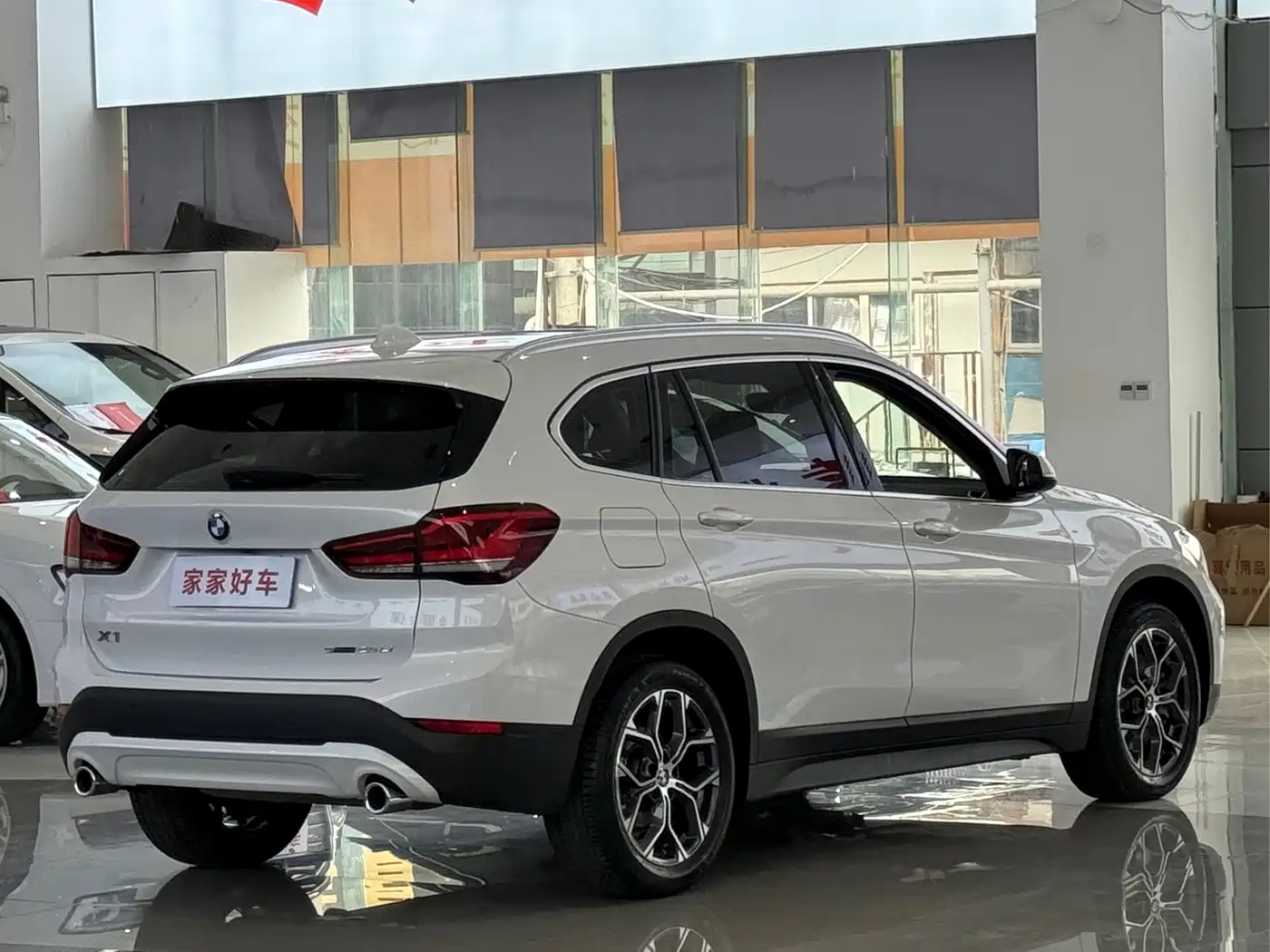 BMW X1 2022 sDrive25Li Leading фото 16