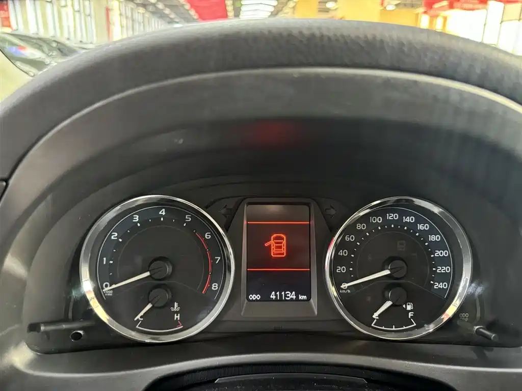 Toyota Corolla 2018 1.2T S-CVT GL-i Smart Shine Edition фото 7