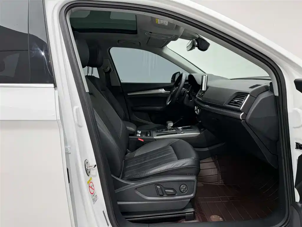 Audi Q5L 2020 45 TFSI Exclusive Fashion фото 19