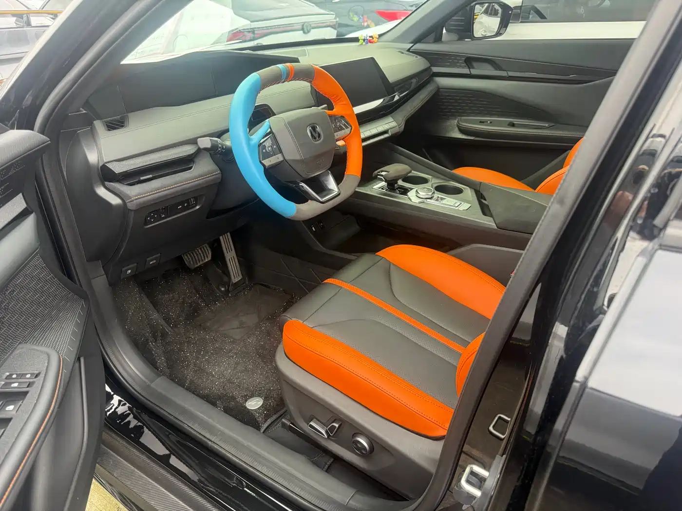 CHANGAN UNI-V