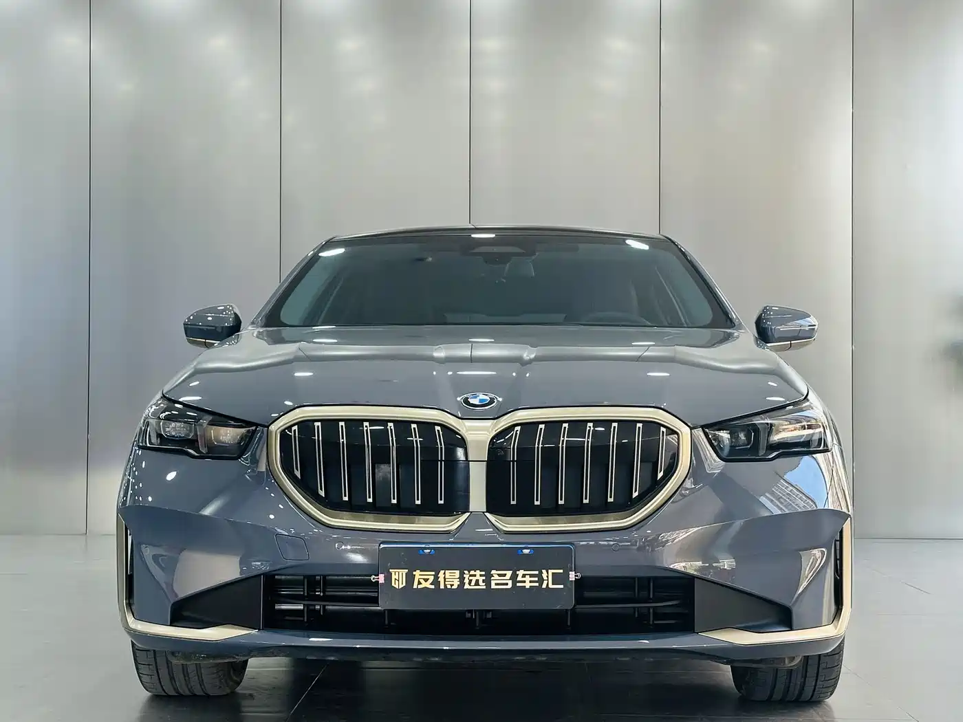 BMW 5 Series 2024 530Li Premium Luxury Package фото 3