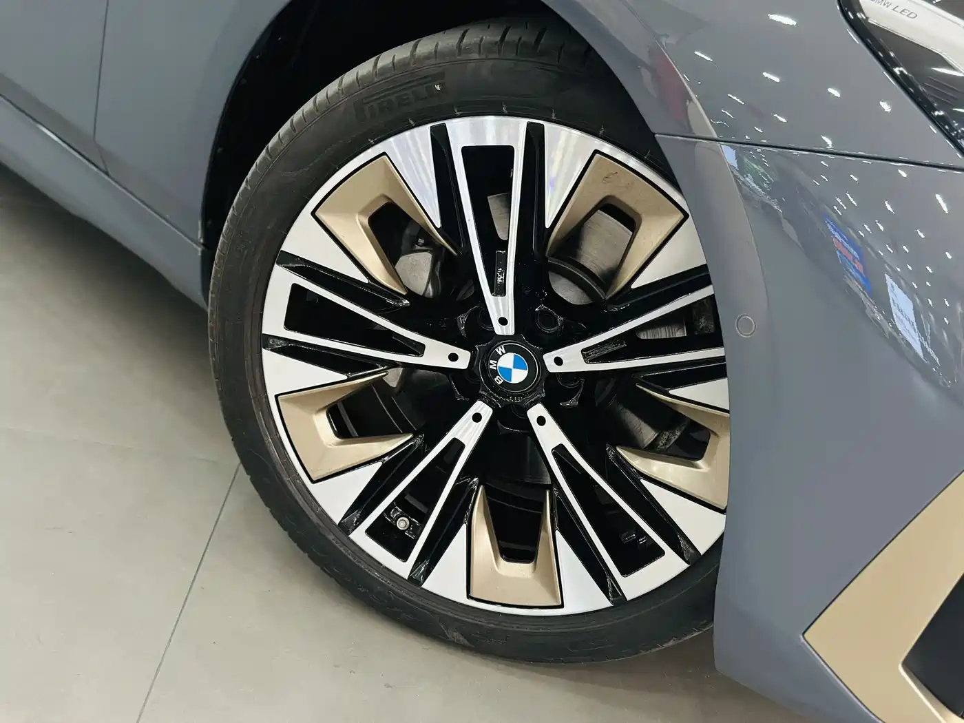 BMW 5 Series 2024 530Li Premium Luxury Package фото 10