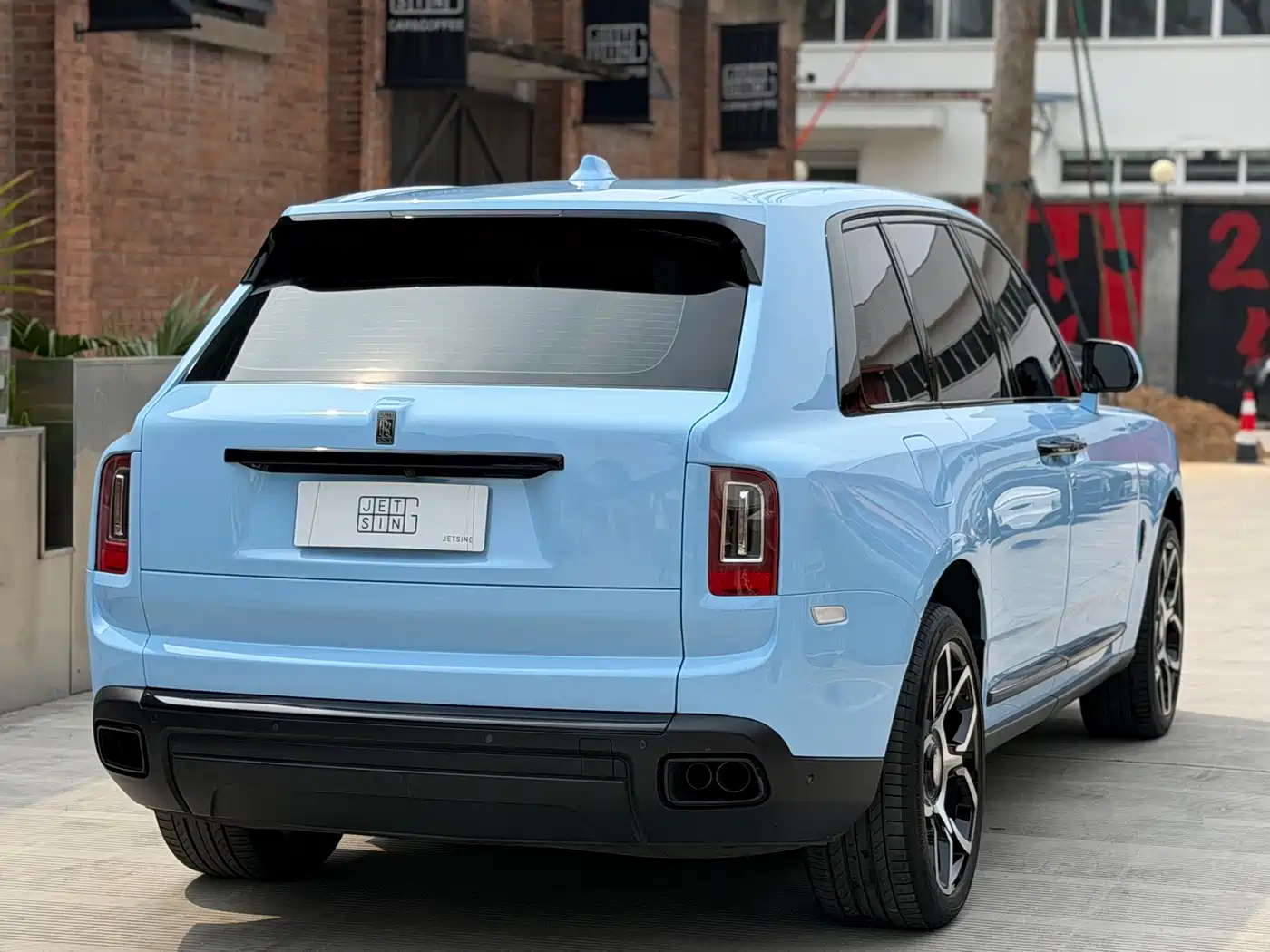Rolls-Royce Cullinan 2018 4-Seater Version фото 4