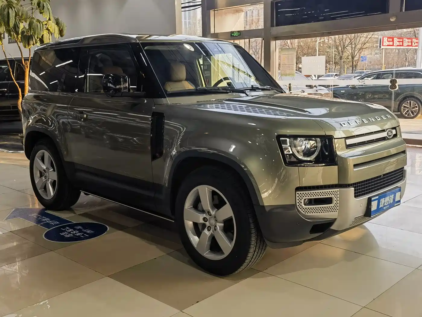 Land Rover Defender 2024 90 3.0T P400 HSE фото 3