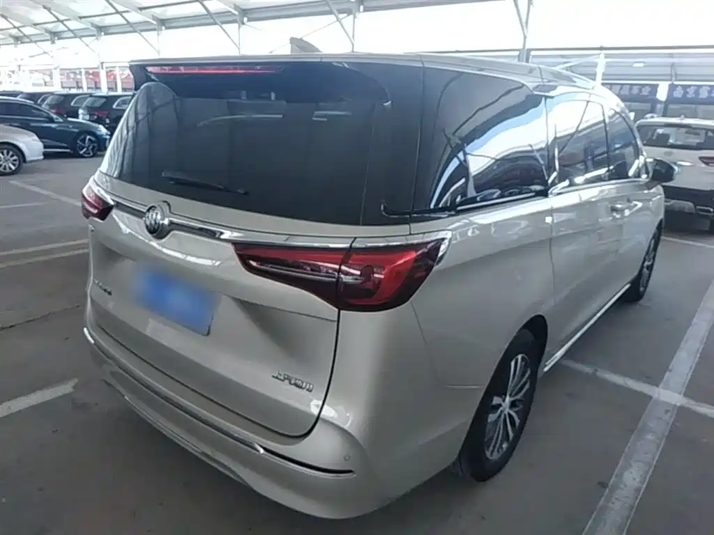 BUICK GL8