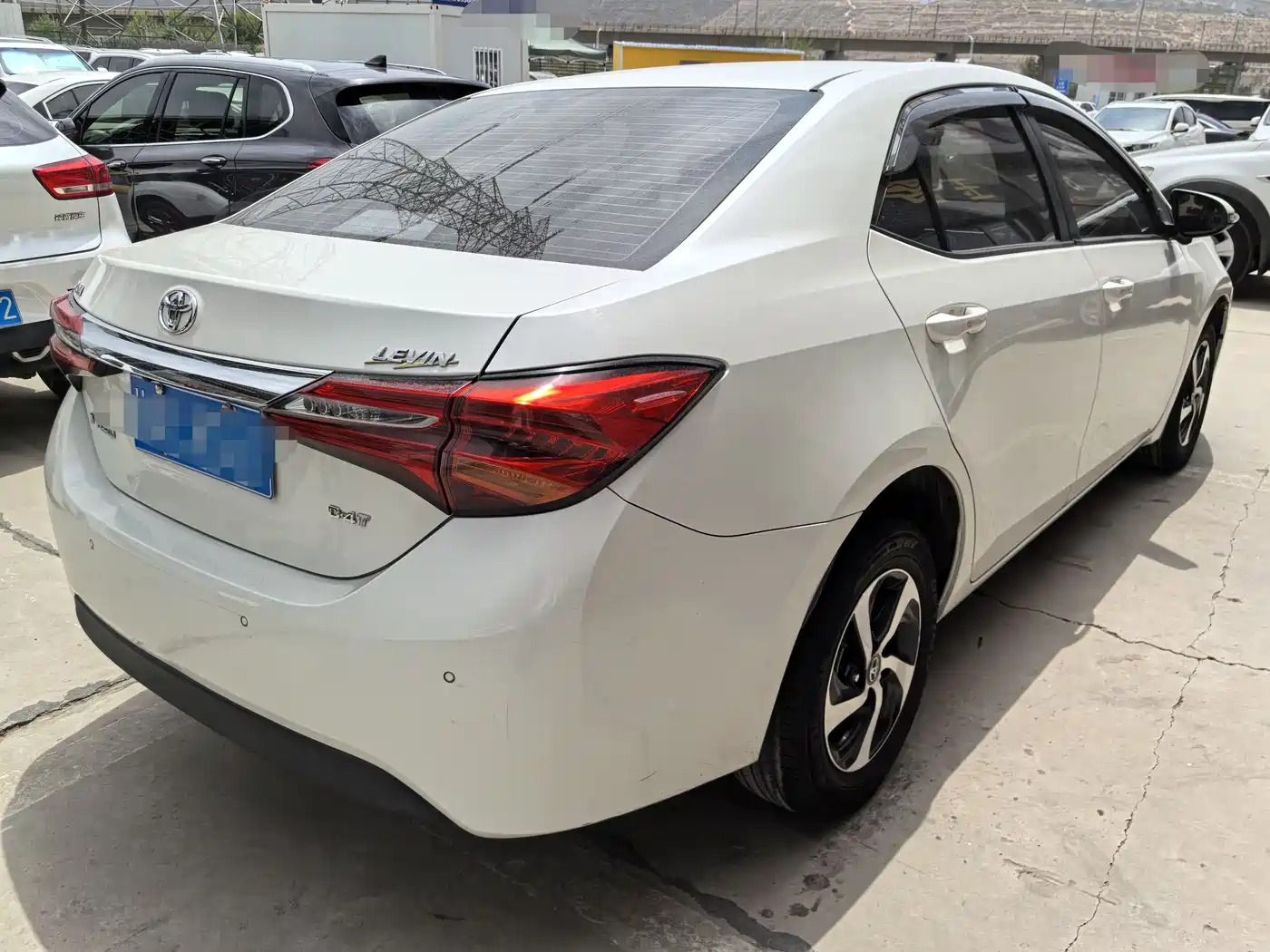 Toyota Levin 2017 Facelift 185T CVT Elite (China V) фото 6