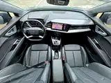 Photo 6 - Audi Q4 e-tron