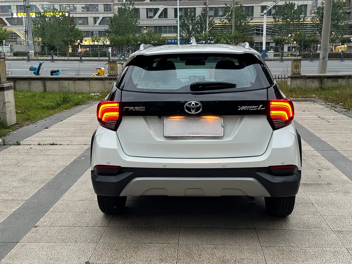 Toyota YARiS L Zhi Xuan 2020 1.5L CVT Premium Edition фото 5