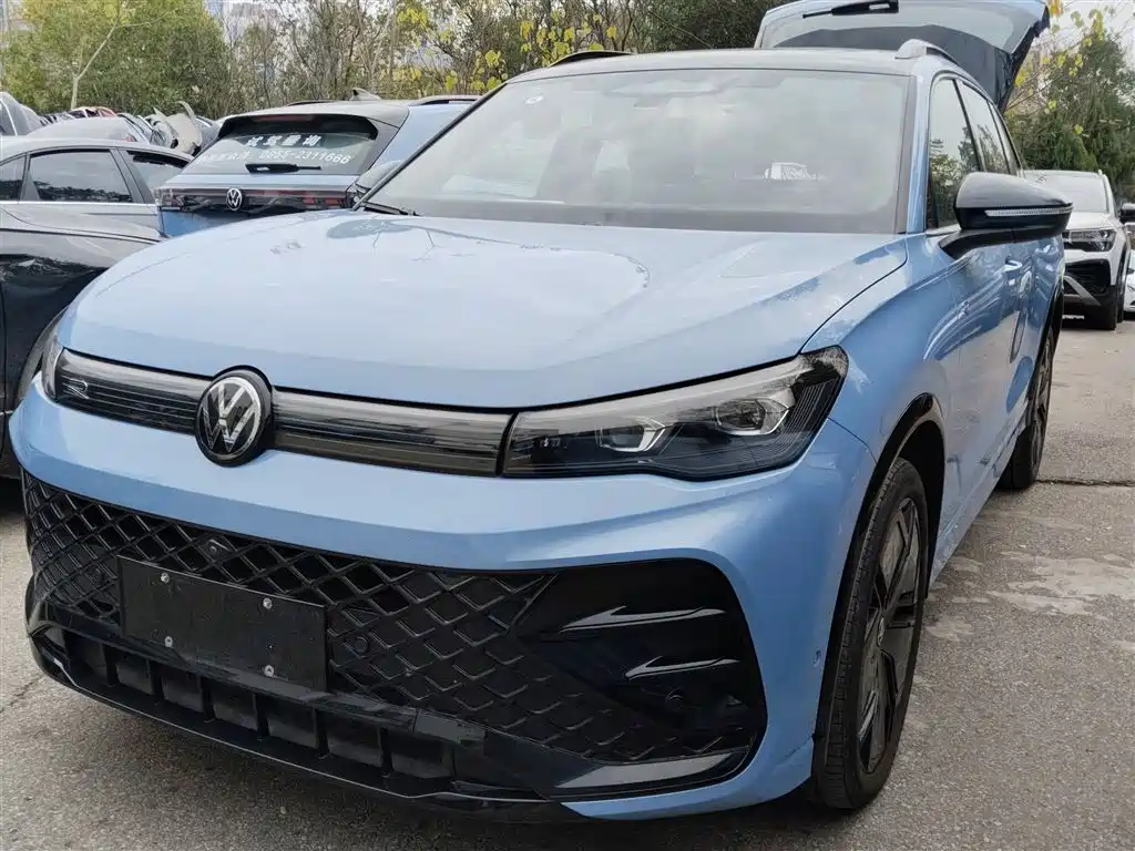 Volkswagen Tiguan L 2024 PRO 380TSI 4WD R-Line Premium Edition