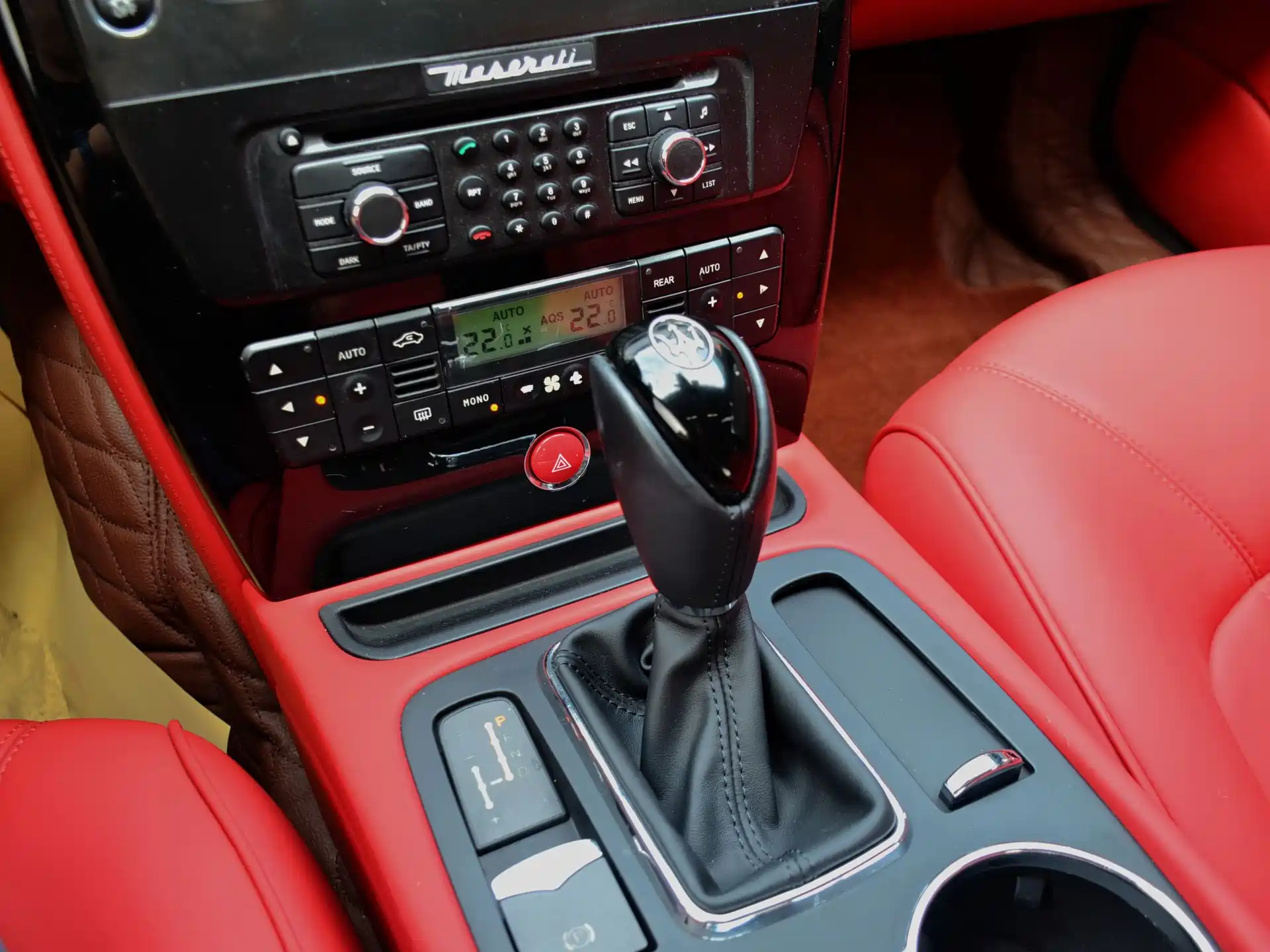 Photo 21 - Maserati Quattroporte