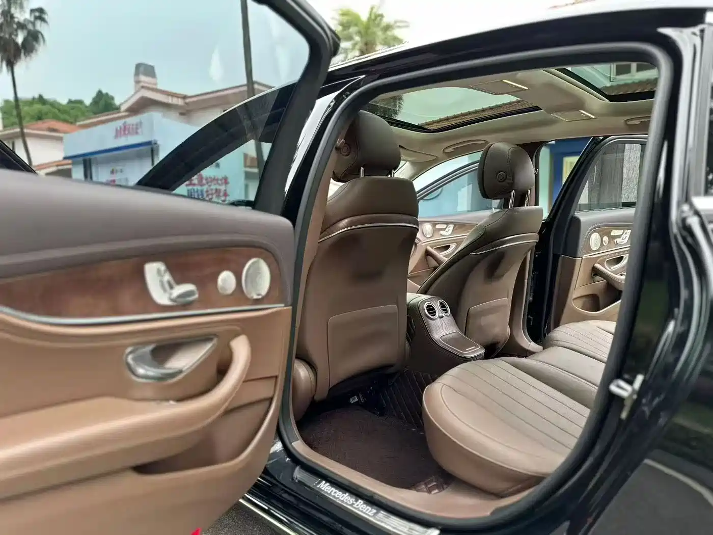 Mercedes-Benz E-Class 2022 E 260 L Sport фото 7