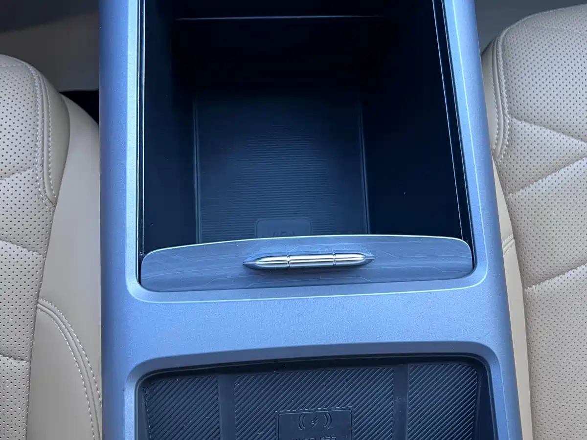 GEELY GALAXY GALAXY L6