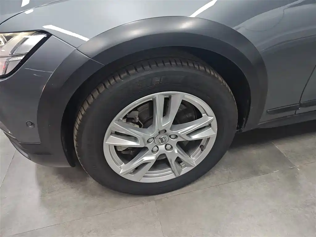 Volvo V90 2018 2017 Cross Country T5 AWD Smart Edition