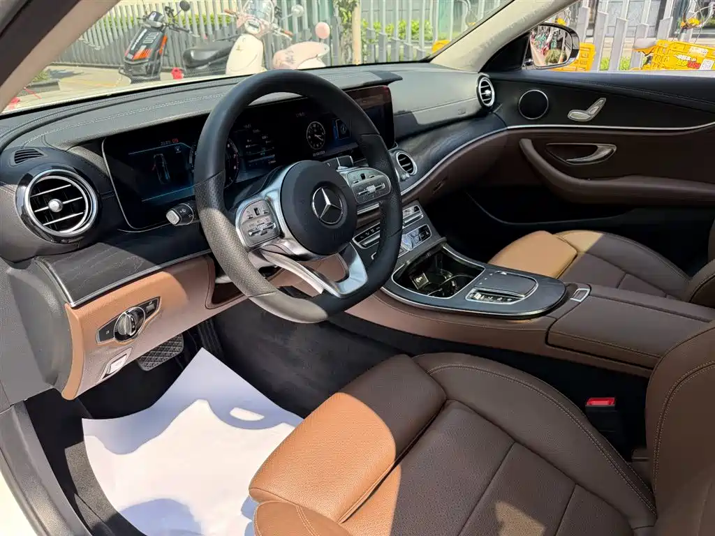 Mercedes-Benz E-Class 2019 E 200 L Sport фото 7