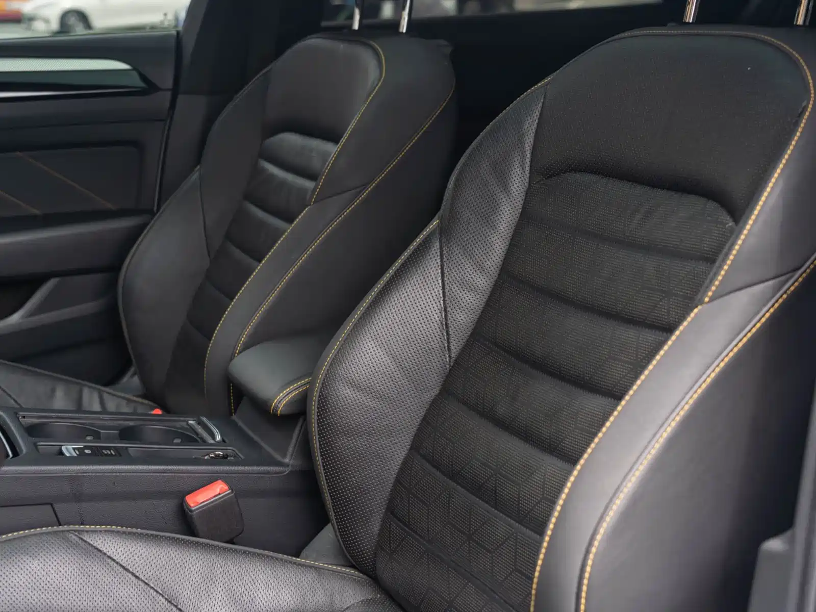 Photo 10 - Volkswagen CC