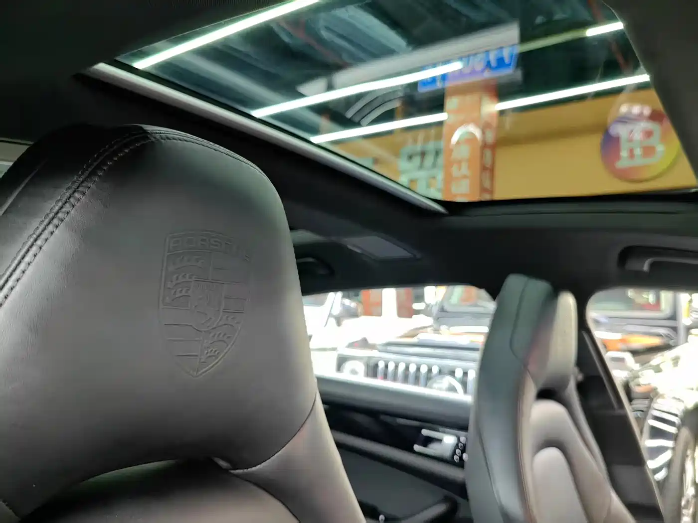 Porsche Panamera 2019 Panamera 4 Executive Long Wheelbase 2.9T фото 13