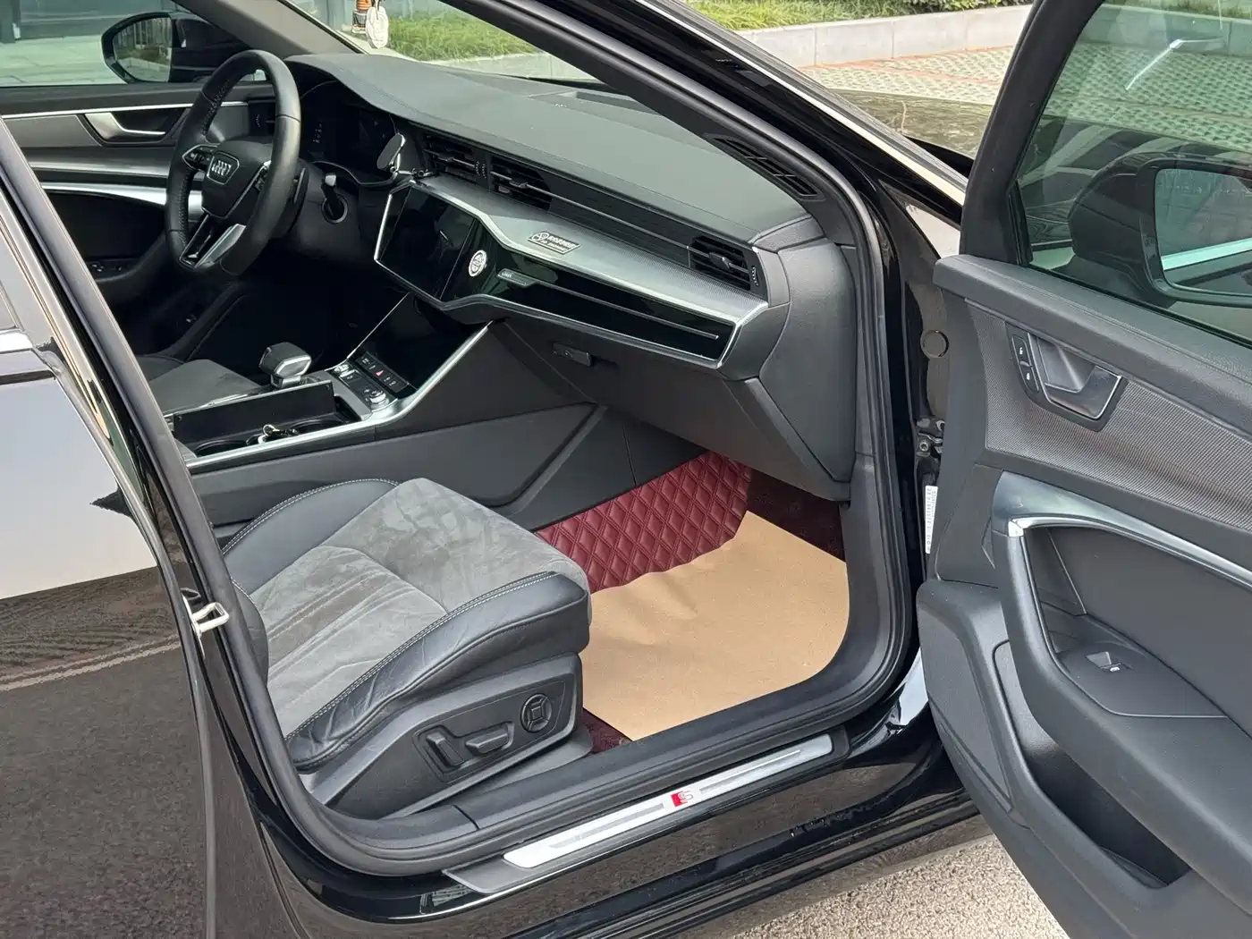 Audi A6L 2021 40 TFSI Luxury Sport фото 19