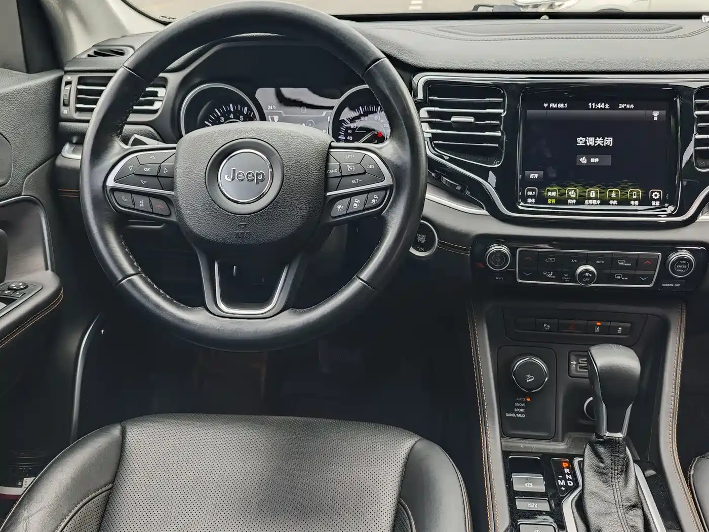 Jeep Grand Commander 2019 2018 2.0T AWD Intelligent Edition (China V)