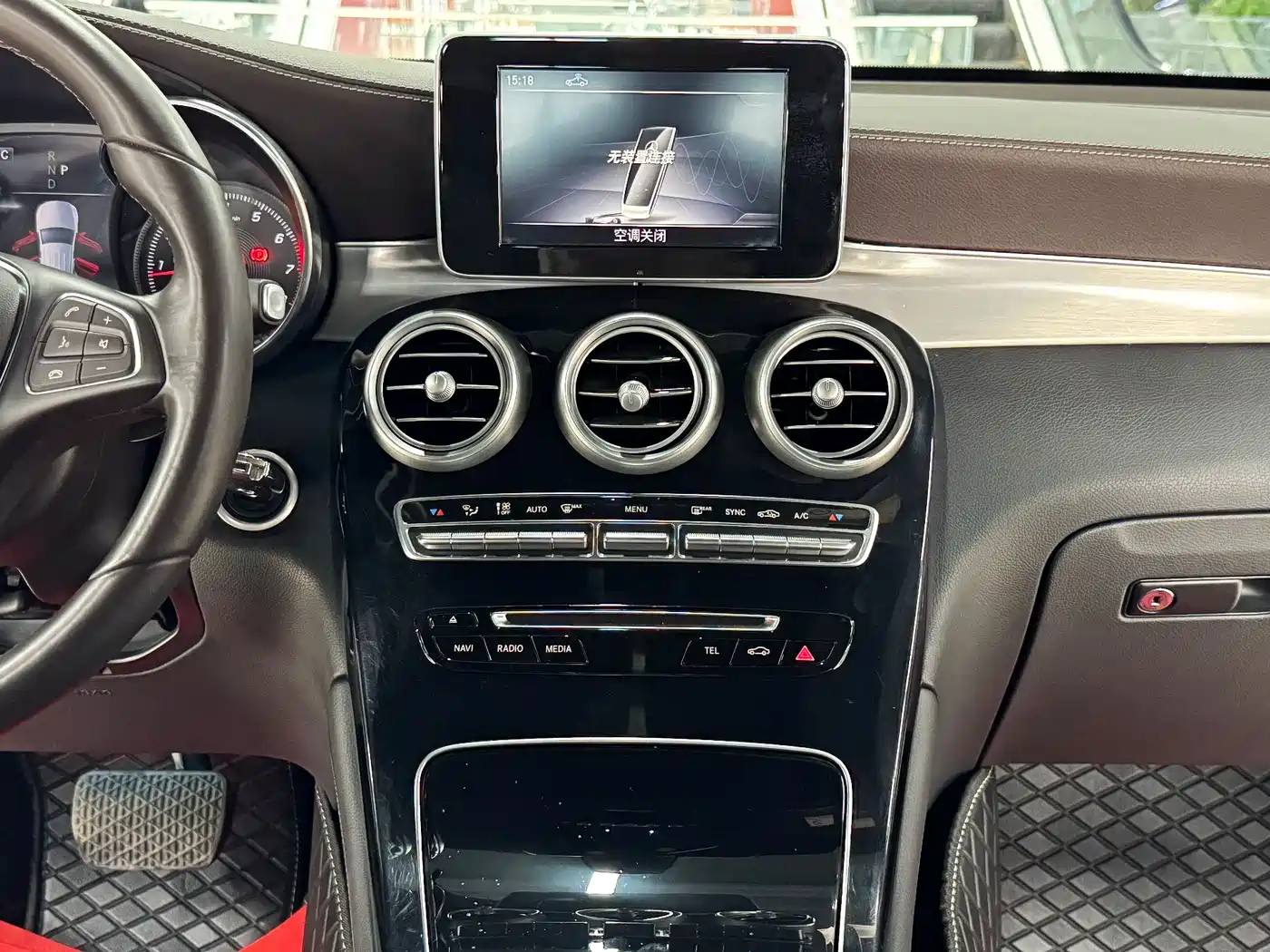 Mercedes-Benz GLC 2019 Model GLC 200 L 4MATIC фото 16