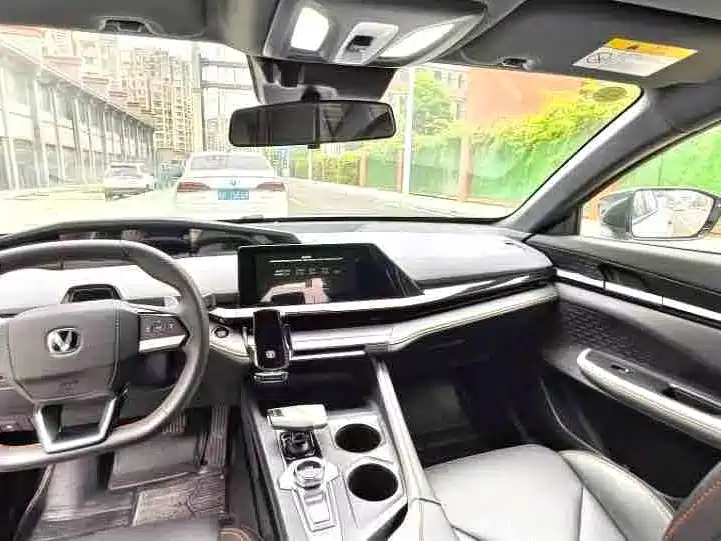  Changan Changan UNI-V 2022 1.5T Premium Model 6
