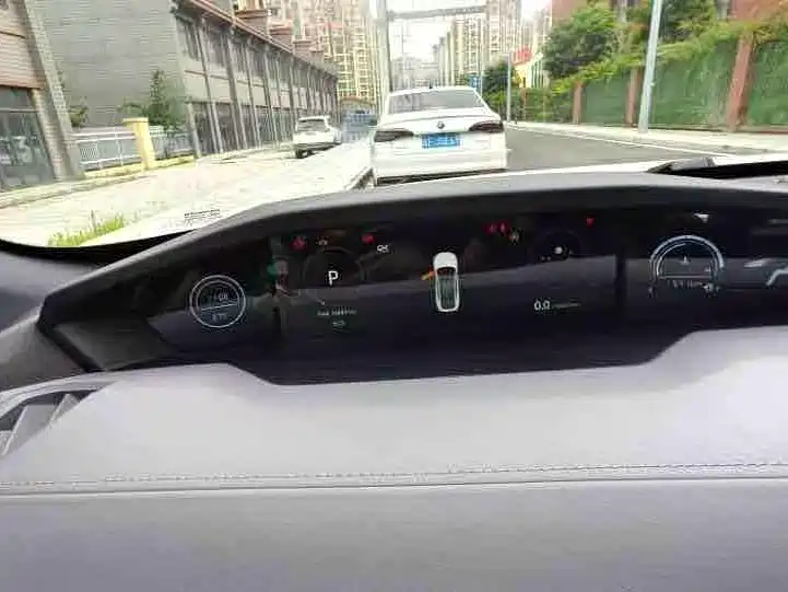  Changan Changan UNI-V 2022 1.5T Premium Model 4