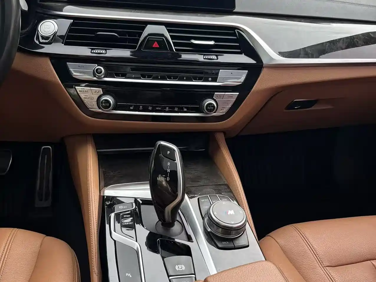 BMW 5 Series 2018 Facelift 530Li Leading M Sport Package фото 23