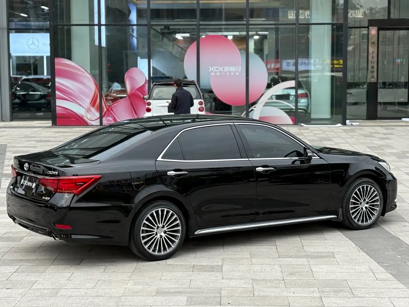 Toyota Crown 2018 2.0T Sport Edition фото 3